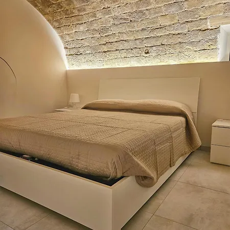 Pensjonat La Stanza Di Chiara - Maison A Porter 3*